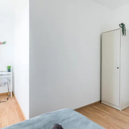 Homestay Hub - Charming Place, 5 Minutes To Old Town Gdansk